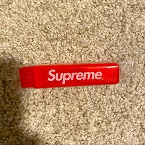 Supreme Travel Toothbrush